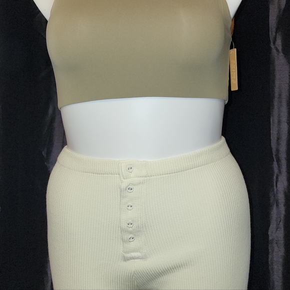 SKIMS NWT High neck crop bra size 3X. Runs small. Khaki - Picture 2 of 4